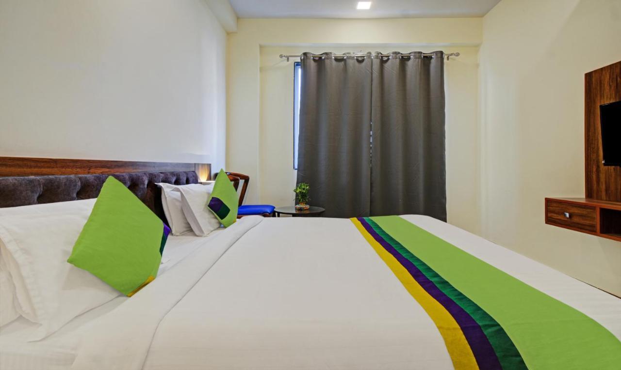 Tripli Hotels Le Shelton Udaipur Extérieur photo