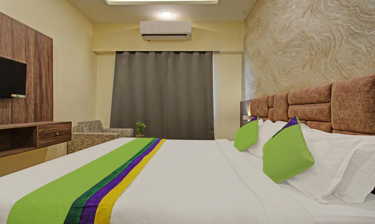 Tripli Hotels Le Shelton Udaipur Extérieur photo