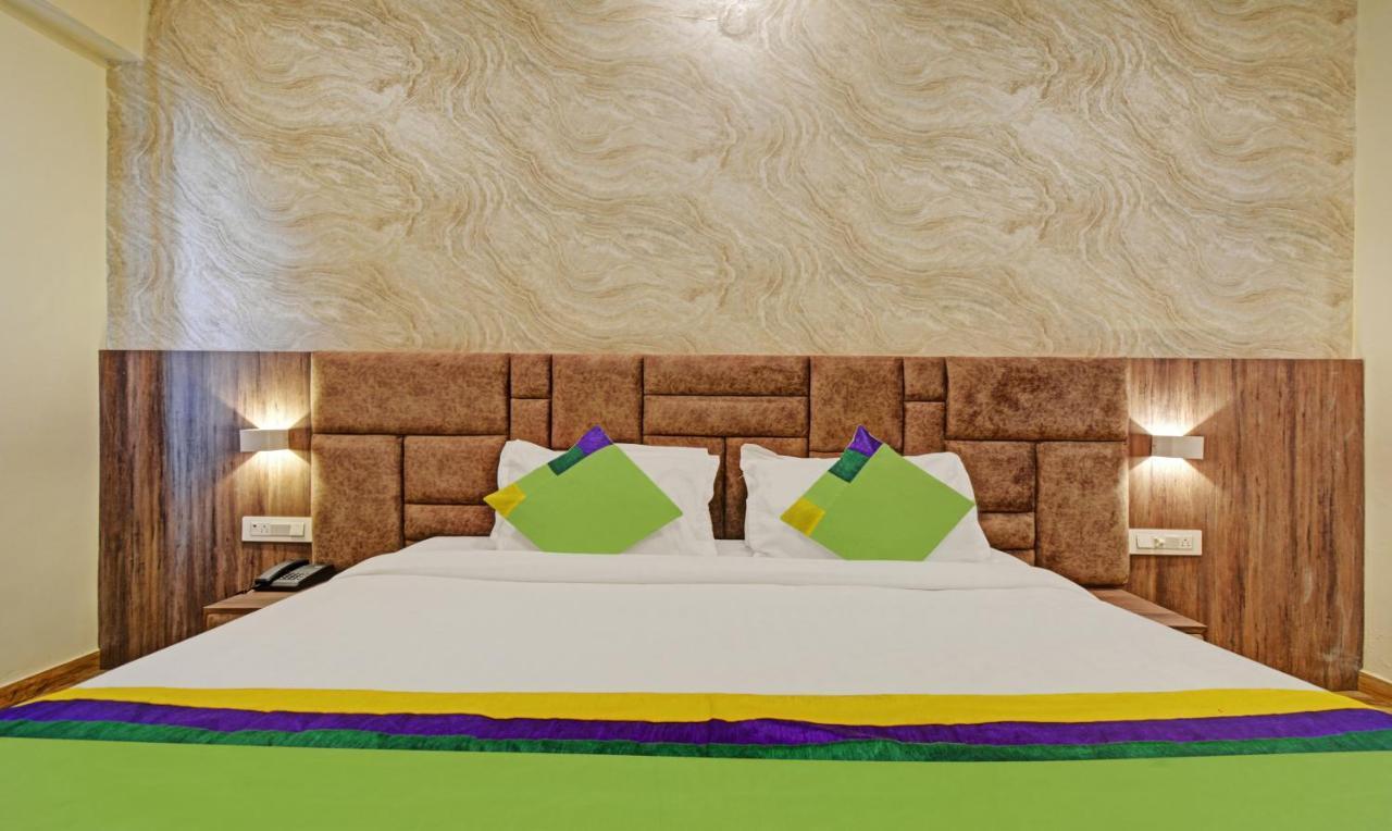 Tripli Hotels Le Shelton Udaipur Extérieur photo