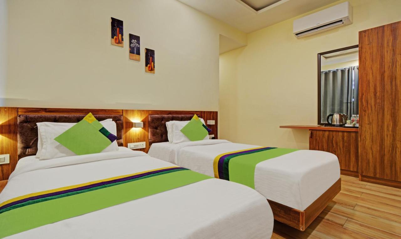 Tripli Hotels Le Shelton Udaipur Extérieur photo